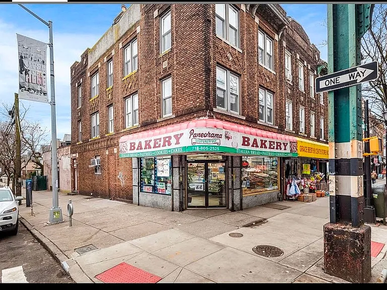 95-20 Jamaica Avenue